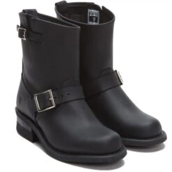 Frye Women's Engineer 8R In Black -Vans || Blundstone || Hunter Sales 7 7 77500 black f 1100x