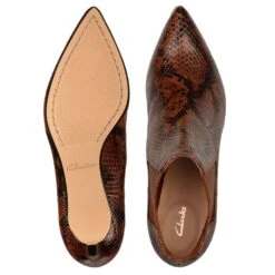 Clarks Women's Laina55 Boot 2 In Dark Tan 9 Clarks Women's Laina55 Boot 2 In Dark Tan -Vans || Blundstone || Hunter Sales c l cl 26151363 1260 4 1100x