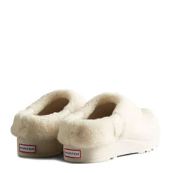 Hunter Women's Play Vegan Shearling Insulated Clogs In White 8 Hunter Women's Play Vegan Shearling Insulated Clogs In White -Vans || Blundstone || Hunter Sales ht wff1000rsp 1062 3 1100x