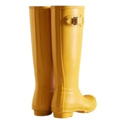 Hunter Women's Original Tall Rain Boots In Yellow 7 Hunter Women's Original Tall Rain Boots In Yellow -Vans || Blundstone || Hunter Sales ht wft1000rma ryl k 3 1100x